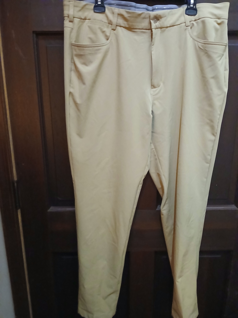 Walter Hagen Men's Performance Golf Pants in Light Gold/Tan W 40 L 32